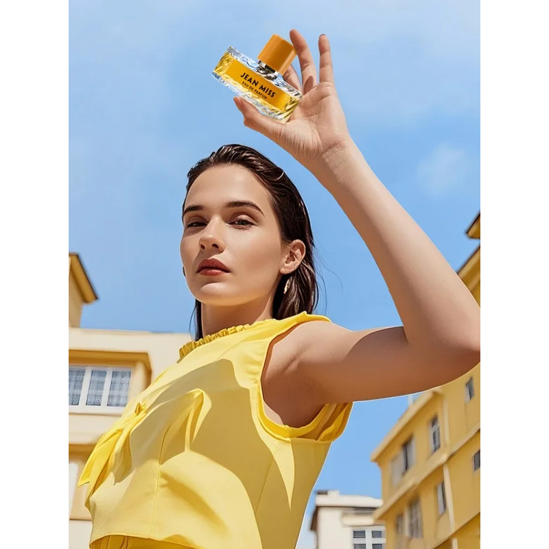 100ml Damska kwiatowo-owocowa  – Jeans recenzja i cena